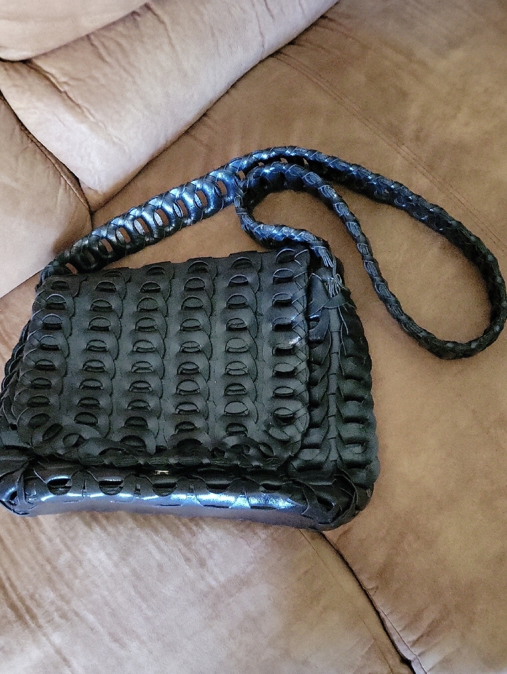 Ladies' black leather link handbag